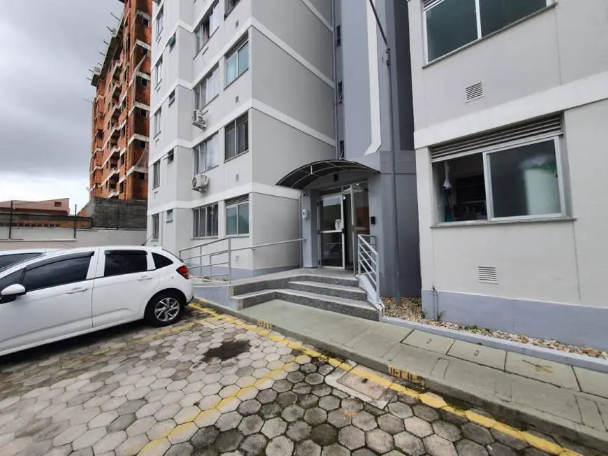 Foto 2 de Apartamento com 2 Quartos para alugar, 50m² em Ipiranga, São José