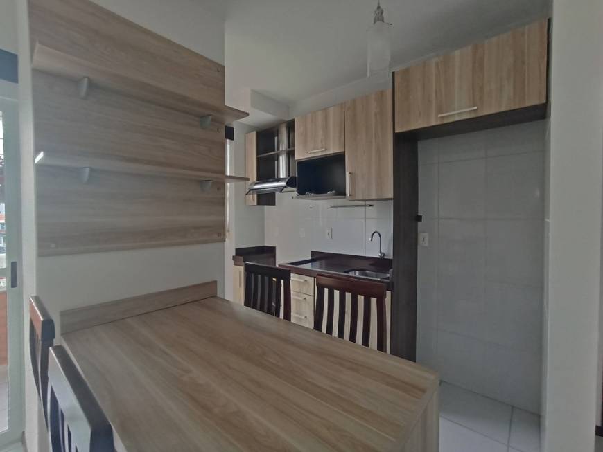 Foto 5 de Apartamento com 2 Quartos para alugar, 64m² em Santo Antônio, Joinville