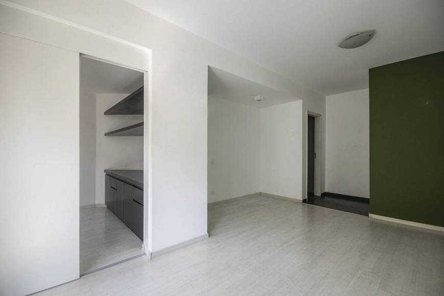 Foto 4 de Apartamento com 2 Quartos à venda, 65m² em Vila Madalena, São Paulo