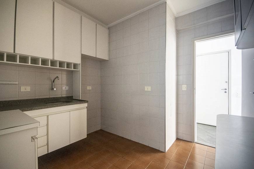 Foto 5 de Apartamento com 2 Quartos à venda, 65m² em Vila Madalena, São Paulo