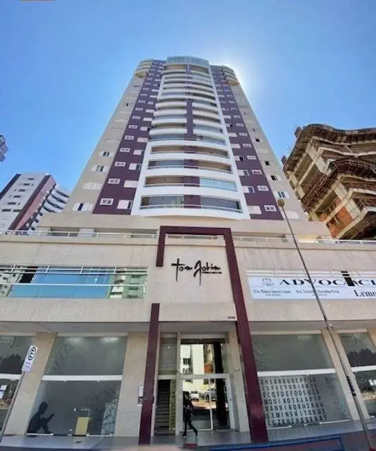 Foto 1 de Apartamento com 3 Quartos à venda, 146m² em Centro, Maringá