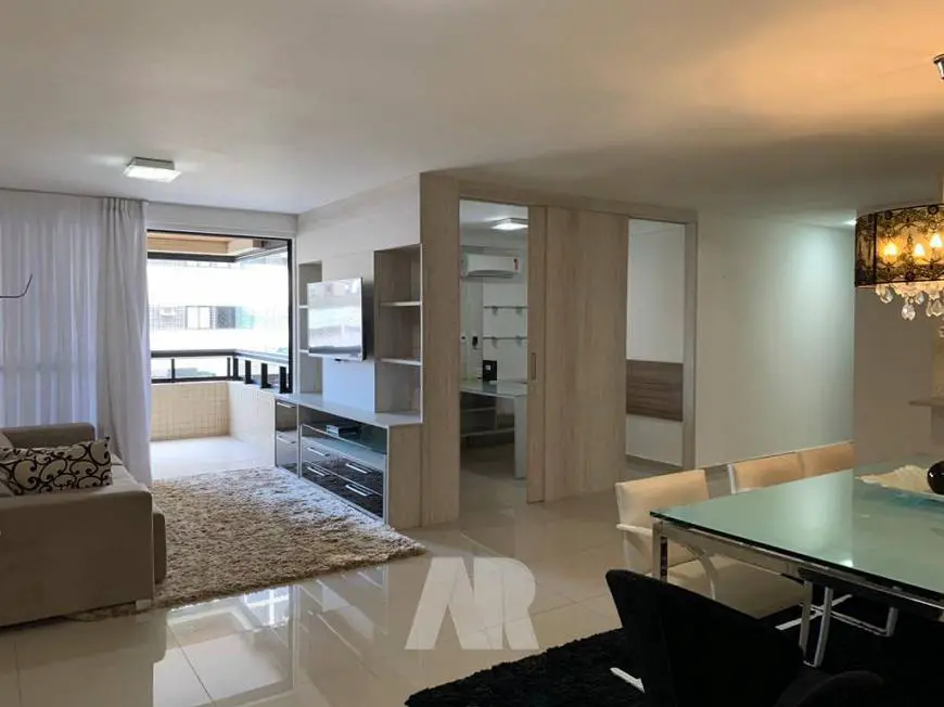 Foto 3 de Apartamento com 3 Quartos à venda, 150m² em Ponta Verde, Maceió