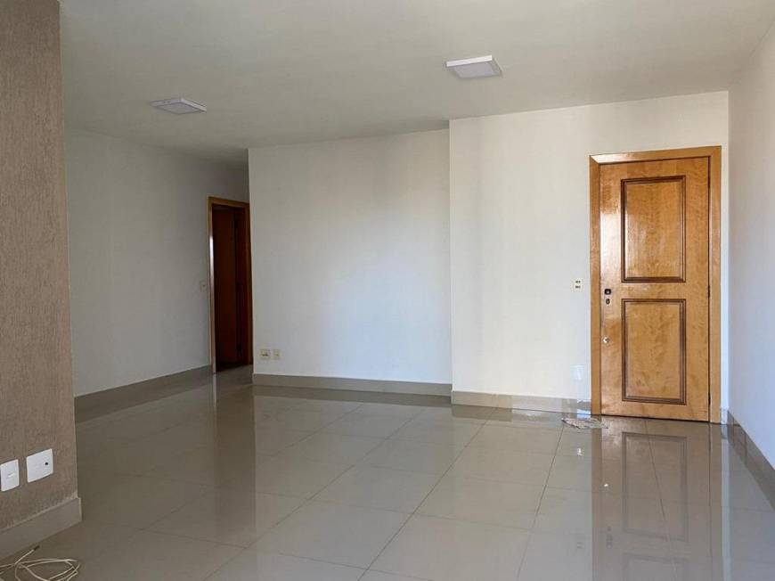 Foto 1 de Apartamento com 4 Quartos à venda, 150m² em Jardim Alexandre Campos, Uberaba