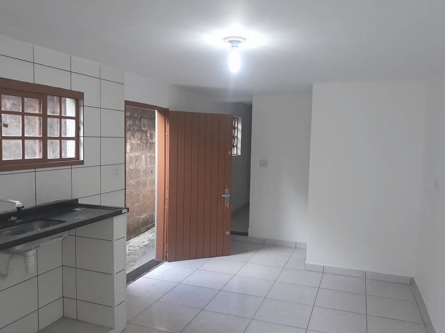 Foto 1 de Casa com 1 Quarto para alugar, 45m² em Jardim Vila Galvão, Guarulhos