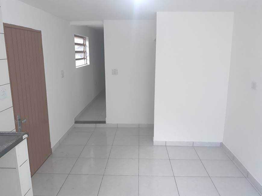 Foto 5 de Casa com 1 Quarto para alugar, 45m² em Jardim Vila Galvão, Guarulhos