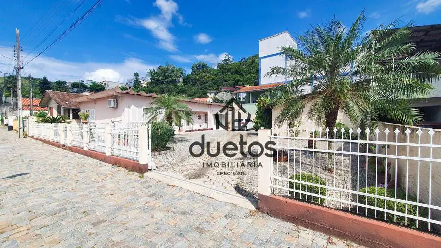 Foto 1 de Casa com 2 Quartos à venda, 160m² em Águas Claras, Brusque
