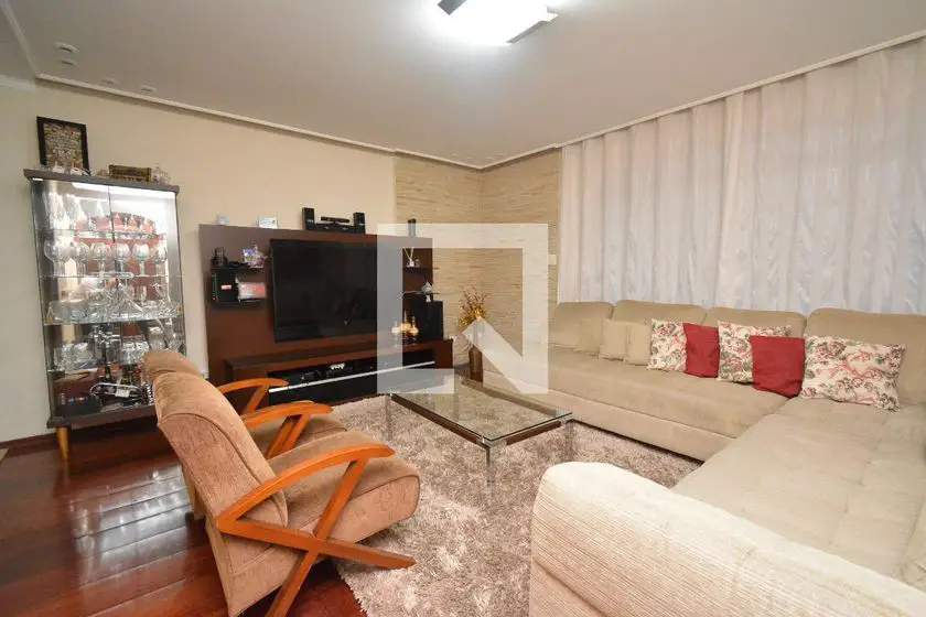 Foto 1 de Casa com 3 Quartos para alugar, 215m² em Vila Augusta, Guarulhos