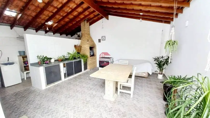 Foto 1 de Casa com 3 Quartos para alugar, 180m² em Vila das Hortências, Jundiaí