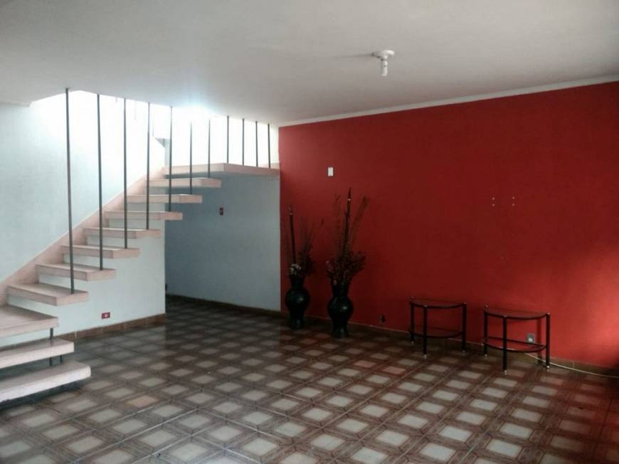 Foto 1 de Casa com 3 Quartos para alugar, 200m² em Vila Monumento, São Paulo