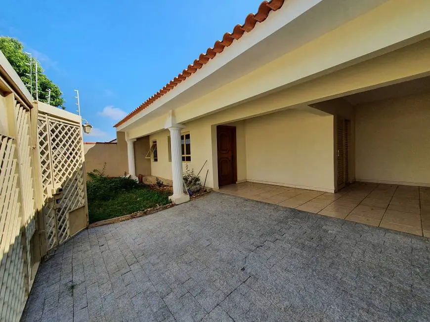 Foto 1 de Casa com 4 Quartos à venda, 247m² em Cavalieri II, Marília