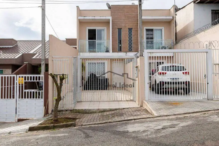 Foto 1 de Sobrado com 2 Quartos à venda, 69m² em Sitio Cercado, Curitiba