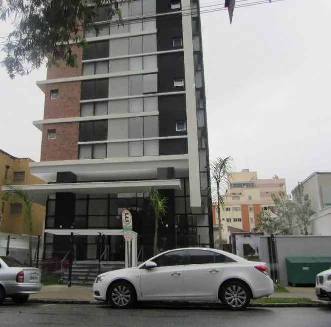 Foto 1 de Apartamento com 1 Quarto para alugar, 26m² em Rebouças, Curitiba