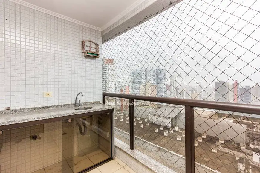 Foto 5 de Apartamento com 3 Quartos para alugar, 91m² em Batel, Curitiba