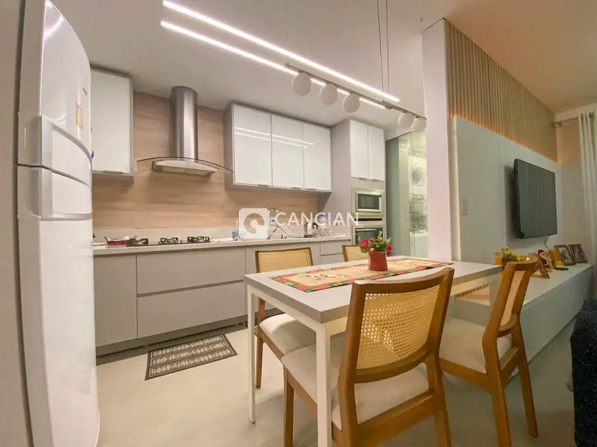 Foto 2 de Apartamento com 3 Quartos à venda, 120m² em Camobi, Santa Maria