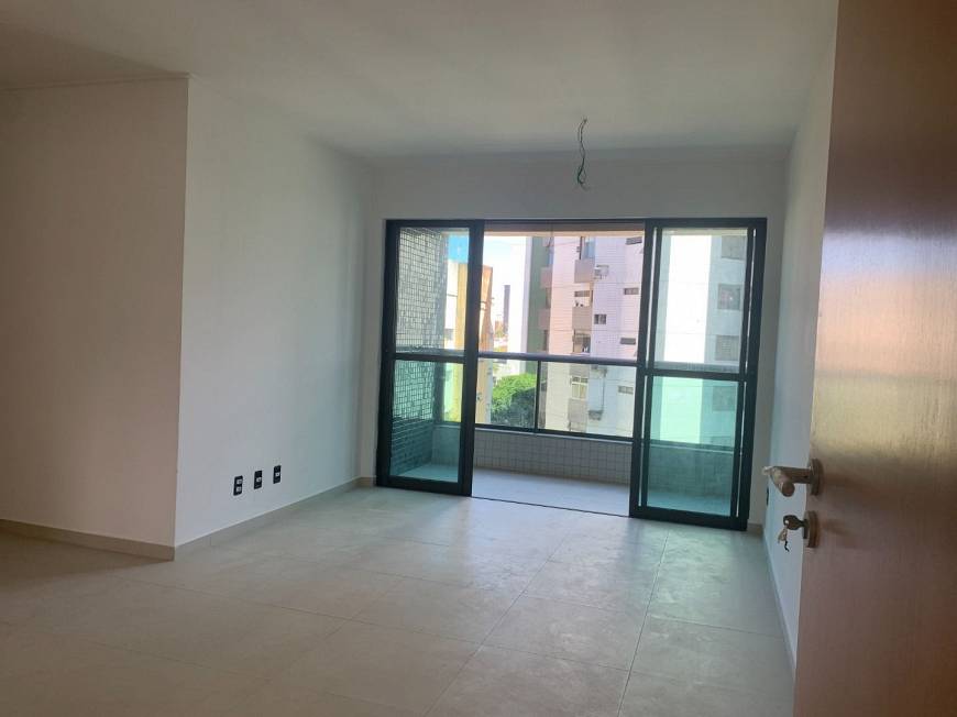 Foto 3 de Apartamento com 3 Quartos à venda, 94m² em Casa Forte, Recife