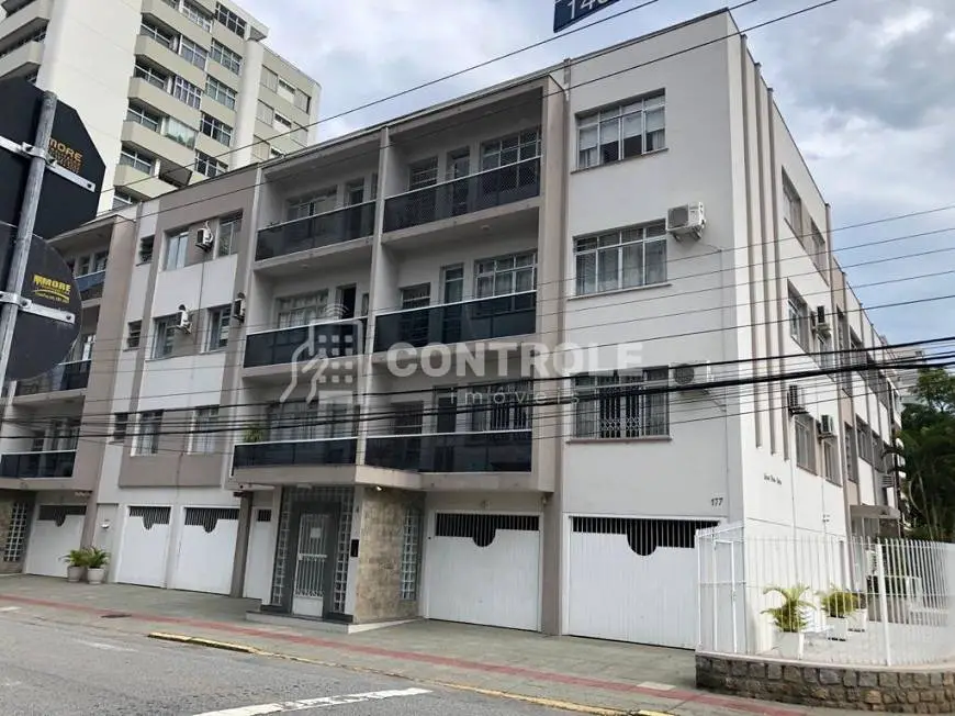 Foto 1 de Apartamento com 3 Quartos à venda, 77m² em Centro, Florianópolis
