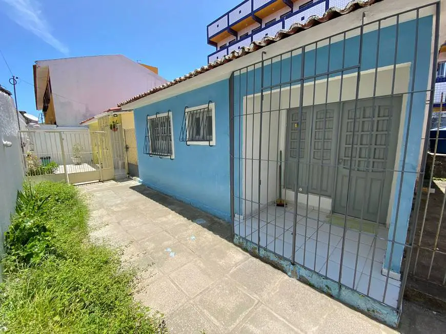 Foto 1 de Casa com 2 Quartos à venda, 58m² em Pau Amarelo, Paulista