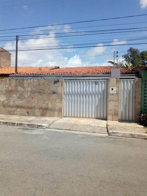 Foto 1 de Casa com 3 Quartos à venda, 176m² em Feitosa, Maceió