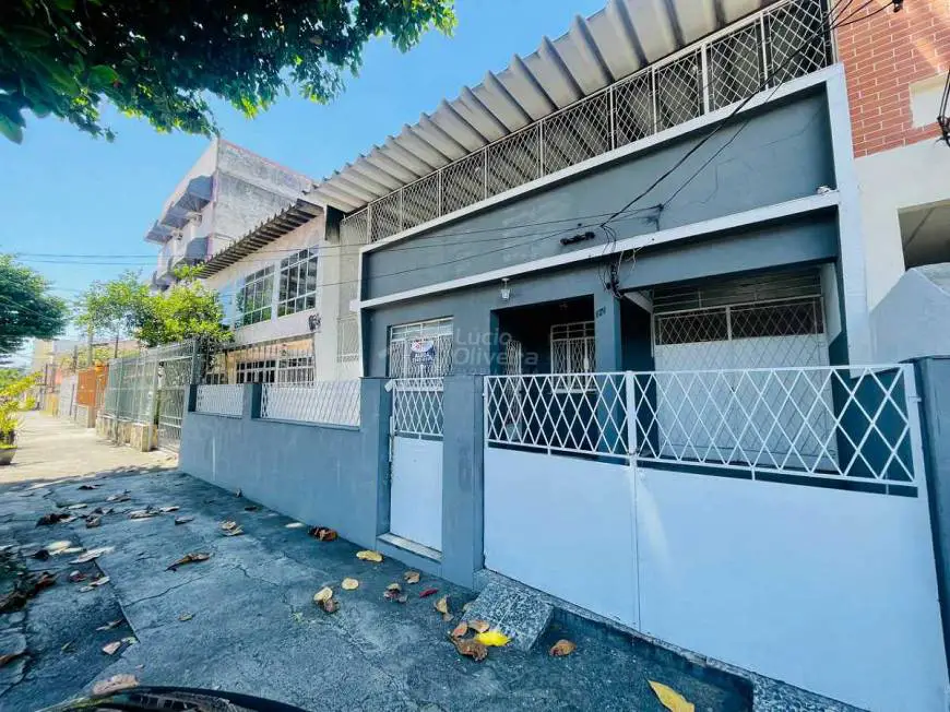 Foto 1 de Casa com 3 Quartos para alugar, 240m² em Vila da Penha, Rio de Janeiro