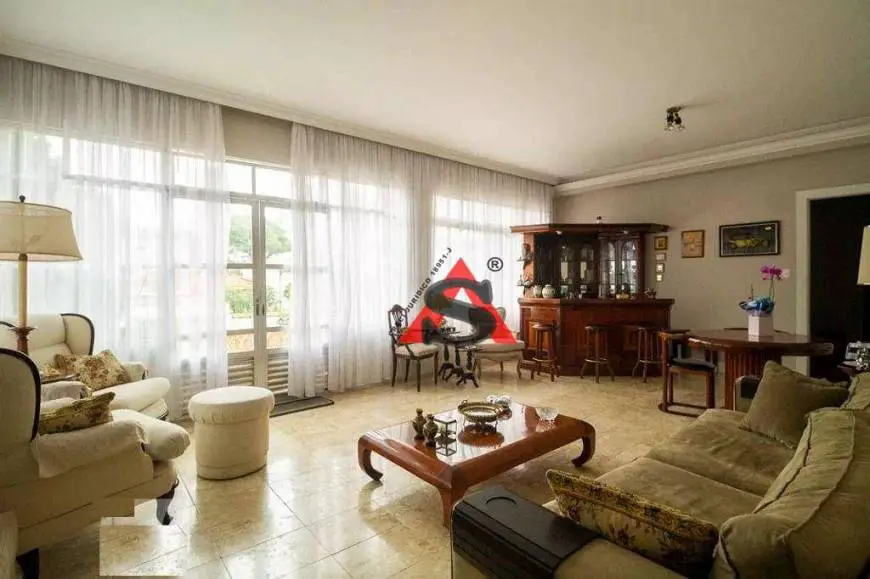 Foto 1 de Casa com 6 Quartos para alugar, 650m² em Vila Mariana, São Paulo