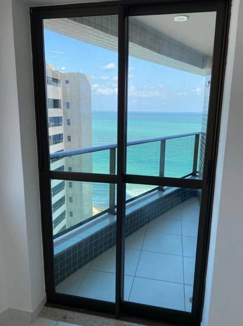 Foto 1 de Apartamento com 2 Quartos para alugar, 60m² em Pina, Recife