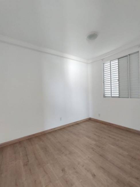 Foto 5 de Apartamento com 2 Quartos à venda, 45m² em Vila Marieta, Campinas