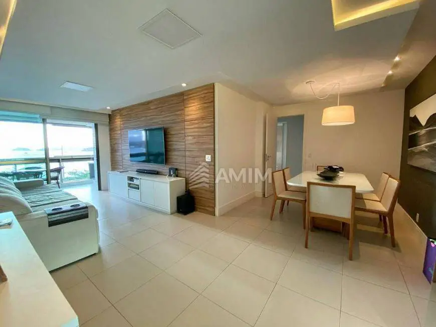 Foto 2 de Apartamento com 3 Quartos à venda, 137m² em Charitas, Niterói