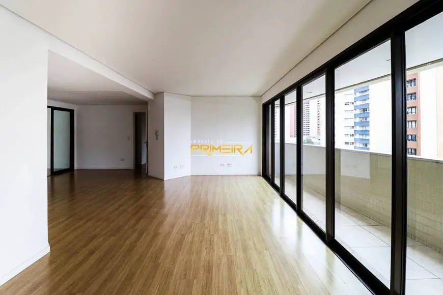 Foto 3 de Apartamento com 4 Quartos à venda, 171m² em Água Verde, Curitiba