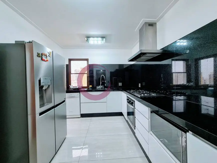 Foto 4 de Apartamento com 4 Quartos à venda, 338m² em Santana, São Paulo