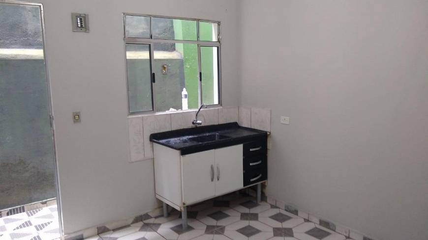 Foto 1 de Casa com 1 Quarto para alugar, 50m² em Jardim Yone, Ferraz de Vasconcelos