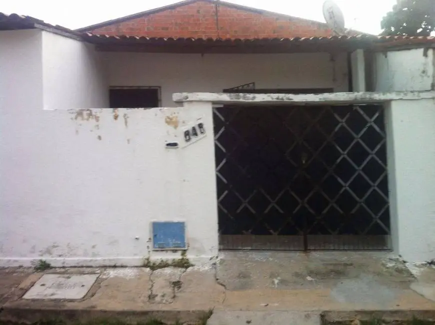 Foto 1 de Casa com 2 Quartos à venda, 70m² em Engenheiro Luciano Cavalcante, Fortaleza