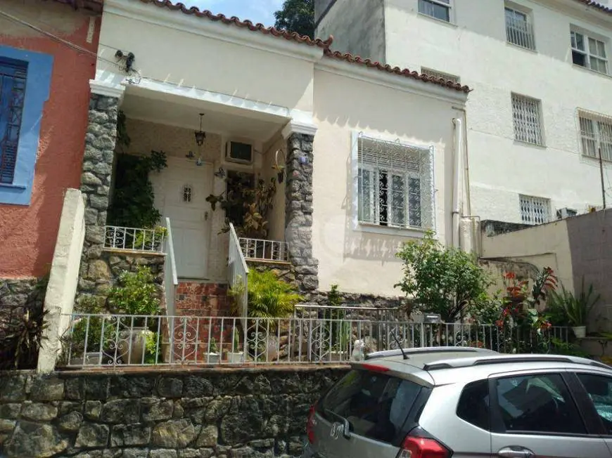 Foto 1 de Casa com 2 Quartos à venda, 55m² em Grajaú, Rio de Janeiro