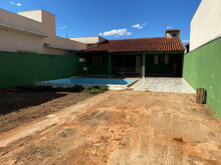 Foto 1 de Casa com 2 Quartos à venda, 80m² em Jardim Pérola, Londrina