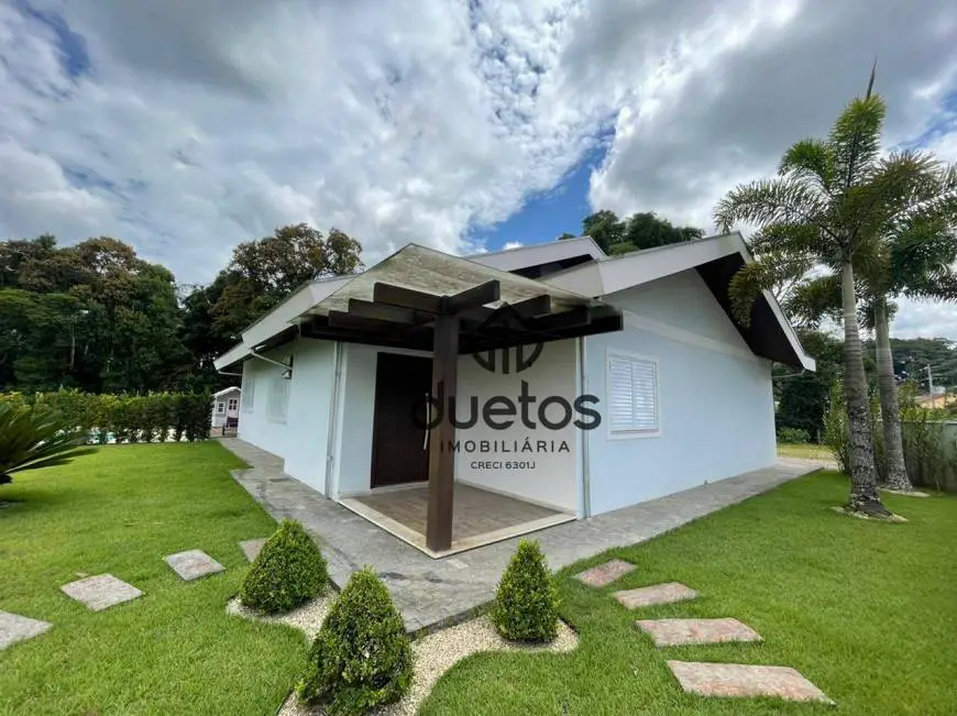 Foto 1 de Casa com 3 Quartos à venda, 240m² em Centro, Guabiruba