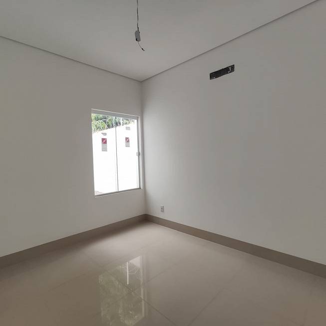 Foto 5 de Casa com 3 Quartos à venda, 137m² em Jardim Califórnia, Cuiabá