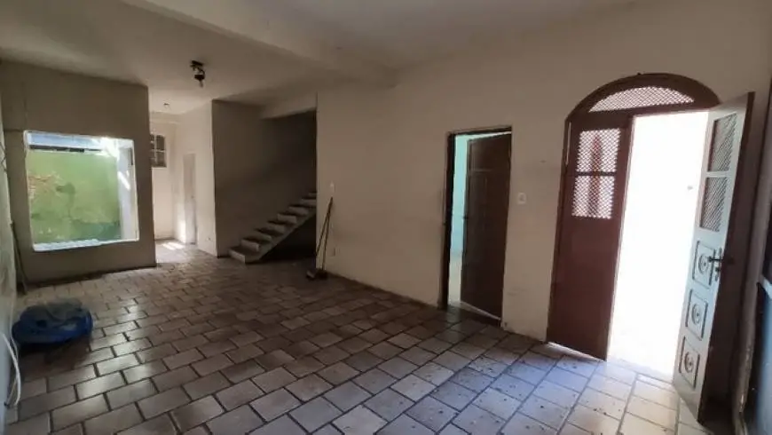 Foto 2 de Casa com 4 Quartos à venda, 180m² em Luzia, Aracaju