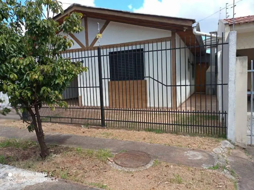 Foto 3 de Casa com 5 Quartos à venda, 182m² em Parque das Bandeiras, Maringá
