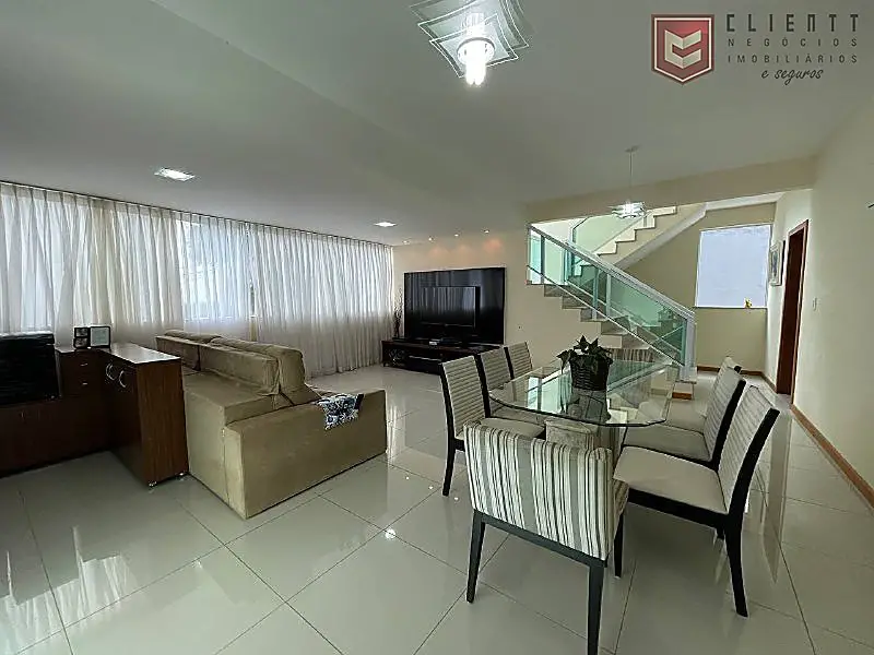Foto 3 de Casa de Condomínio com 4 Quartos à venda, 260m² em São Lucas, Juiz de Fora