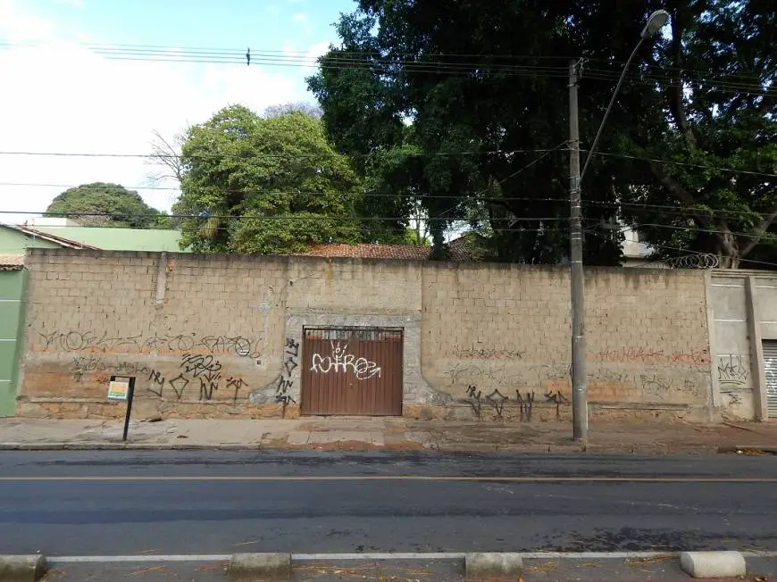 Foto 1 de Lote/Terreno à venda, 180m² em Santa Amélia, Belo Horizonte