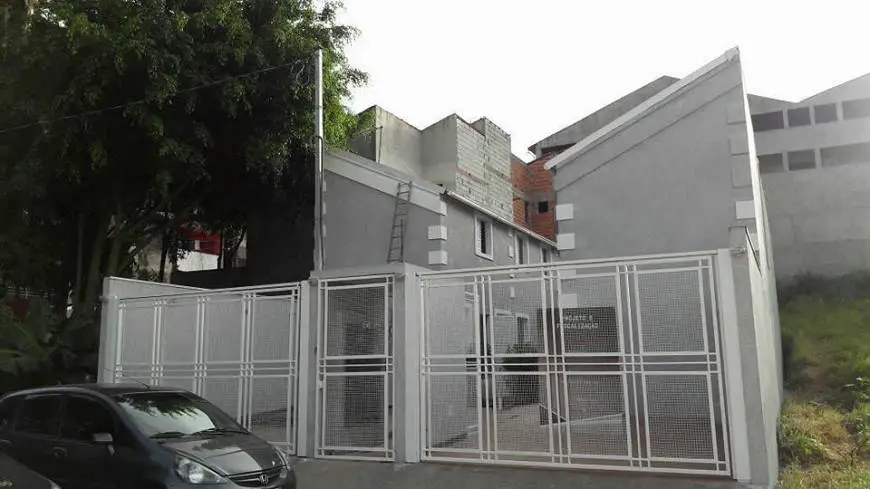 Foto 1 de Sobrado com 2 Quartos à venda, 40m² em Jardim Santa Terezinha, São Paulo