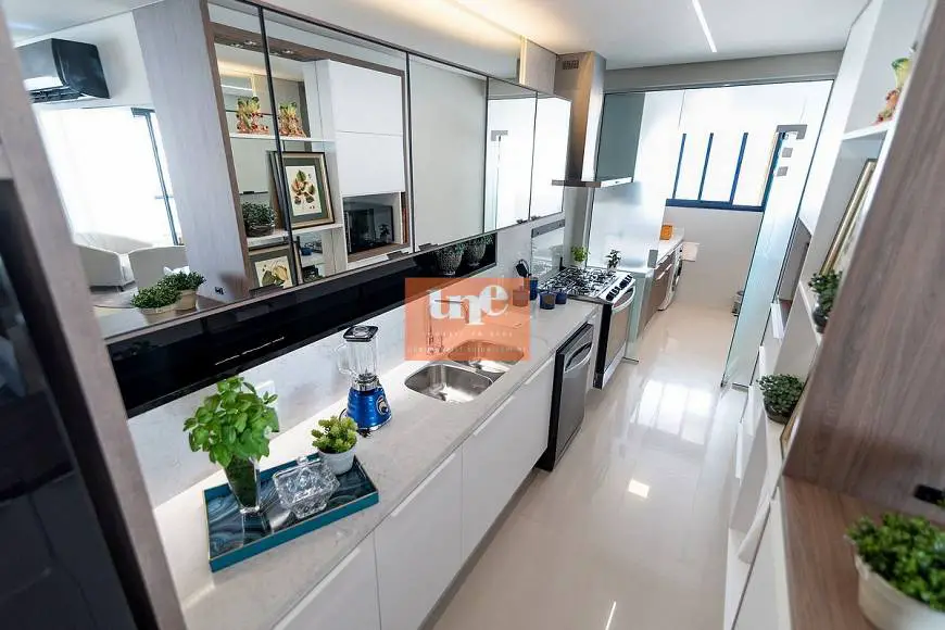 Foto 1 de Apartamento com 2 Quartos à venda, 79m² em Agronômica, Florianópolis