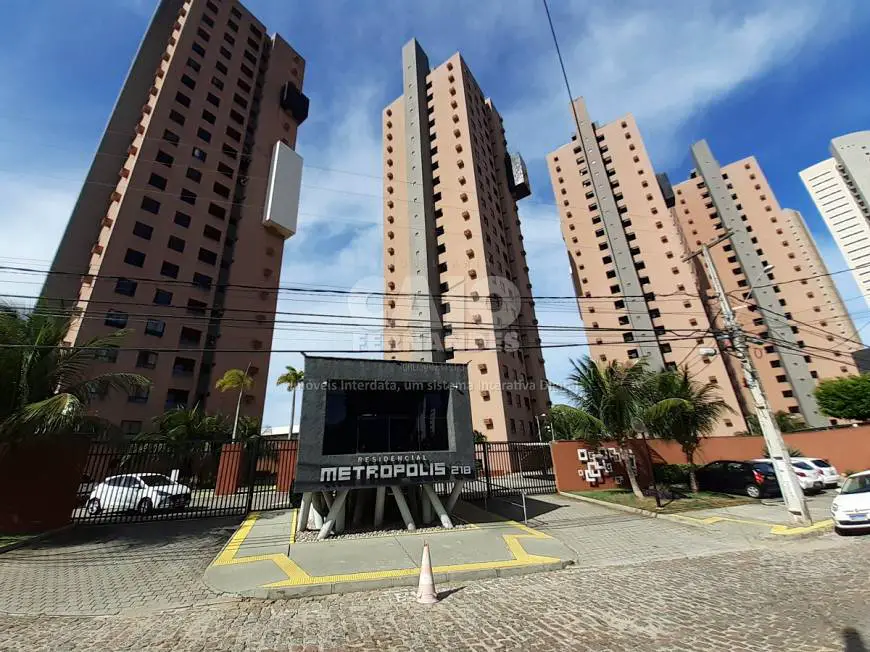Foto 1 de Apartamento com 2 Quartos para alugar, 58m² em Candelária, Natal