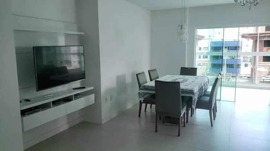 Foto 5 de Apartamento com 3 Quartos para alugar, 130m² em , Itapema