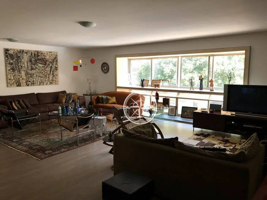Foto 1 de Apartamento com 3 Quartos à venda, 220m² em Vila Buarque, São Paulo
