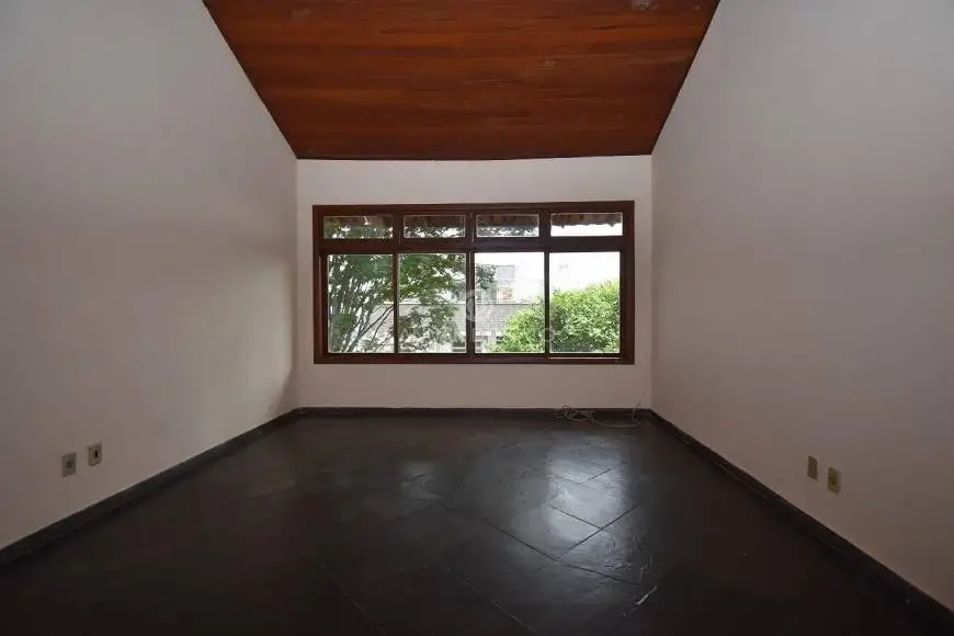 Foto 1 de Casa com 3 Quartos para alugar, 186m² em Buritis, Belo Horizonte