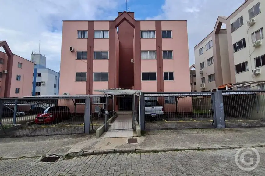 Foto 1 de Apartamento com 2 Quartos para alugar, 53m² em Serraria, São José