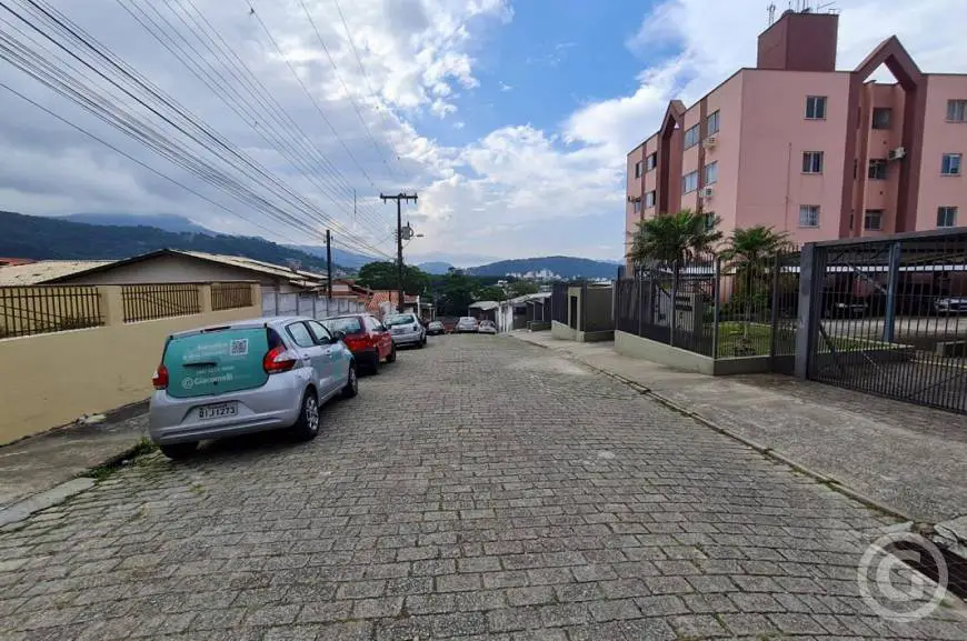 Foto 3 de Apartamento com 2 Quartos para alugar, 53m² em Serraria, São José