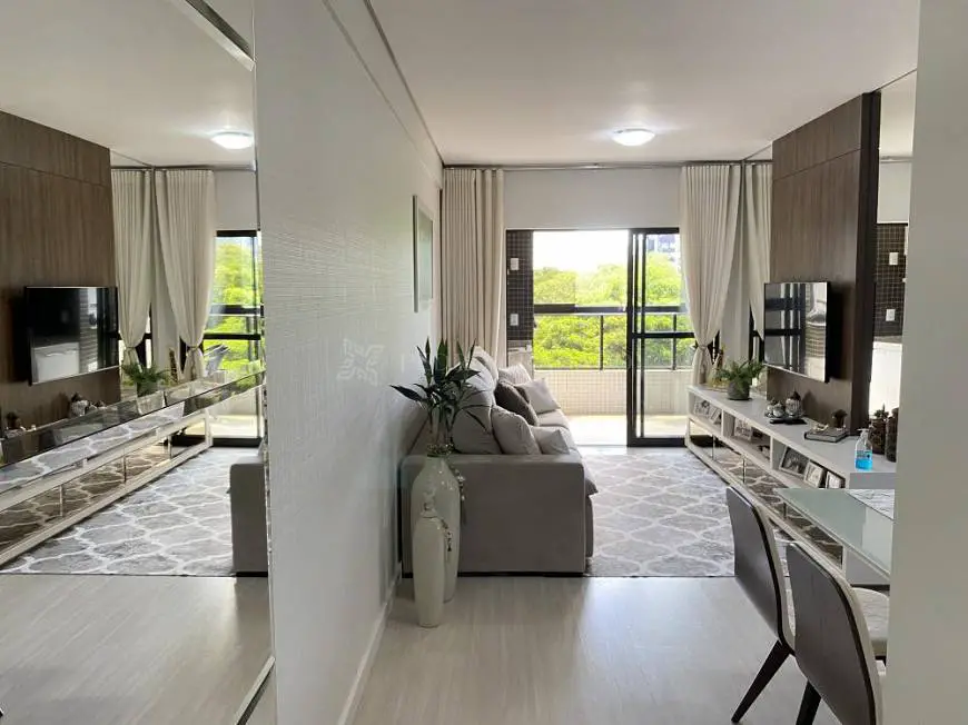Foto 1 de Apartamento com 2 Quartos para alugar, 92m² em Zona 03, Maringá