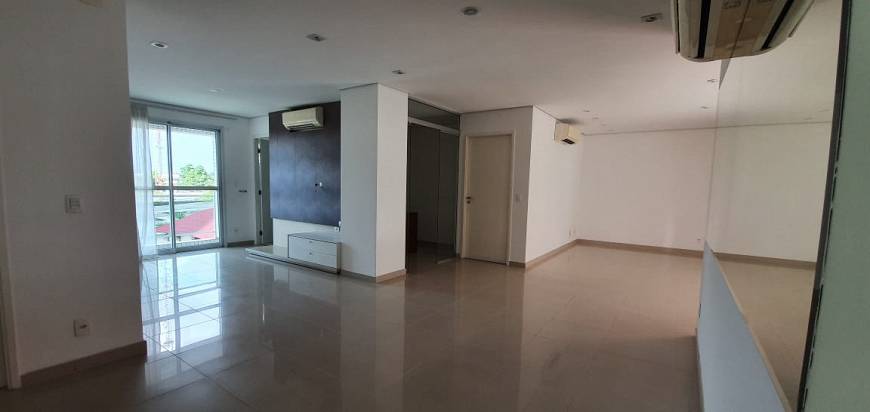 Foto 4 de Apartamento com 3 Quartos à venda, 178m² em Adrianópolis, Manaus