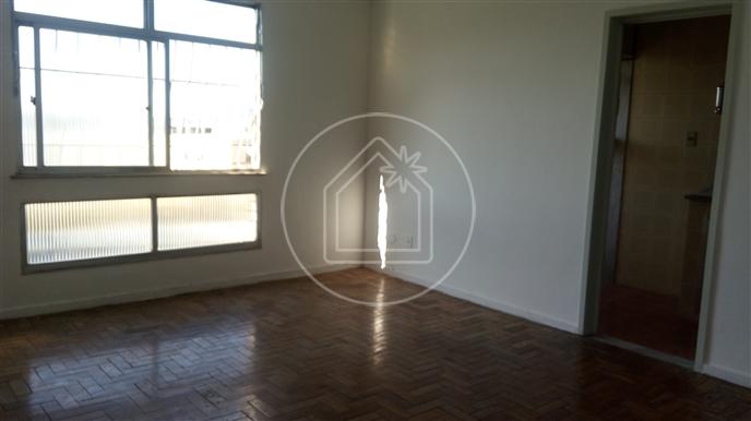 Foto 1 de Apartamento com 3 Quartos à venda, 67m² em Madureira, Rio de Janeiro
